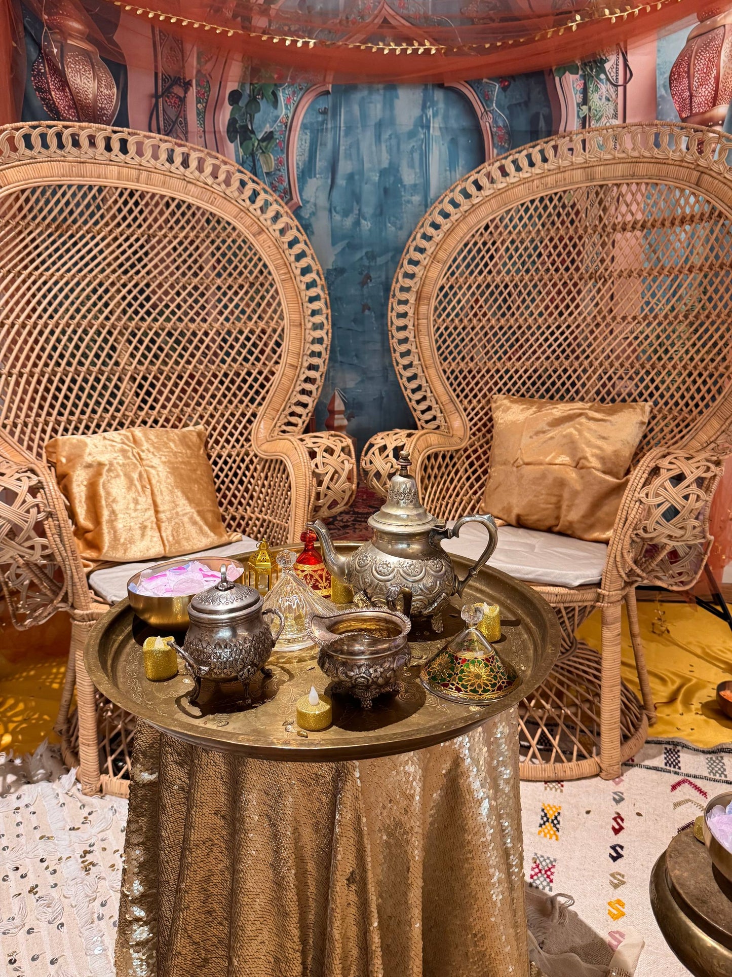 Fauteuils Emmanuelle en Rotin – Location pour Mariages, Coins Mariés & Décorations Bohèmes